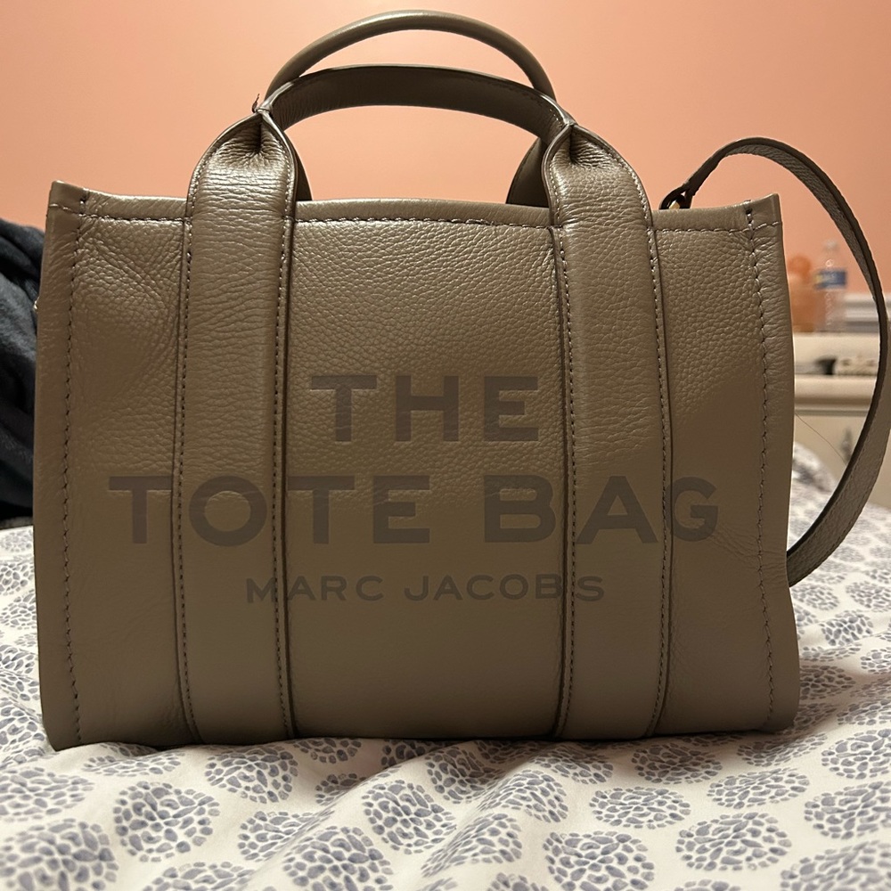 THE MARC JACOBS- THE TOTE BAG